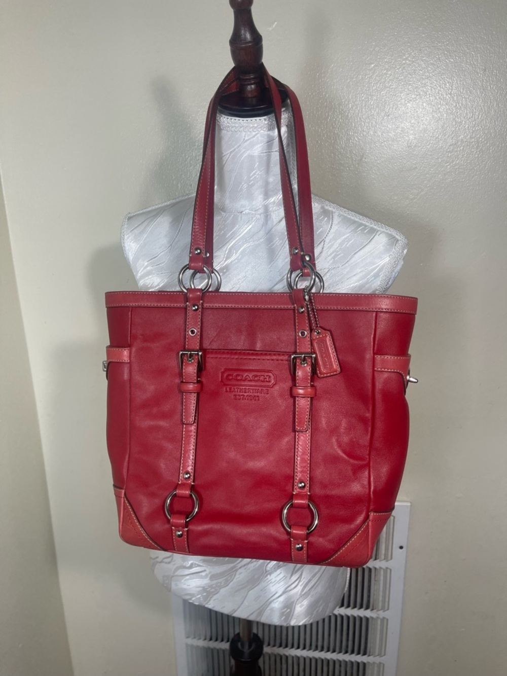 Vintage Y2K shoulder red tote bag - Picture 1 of 10